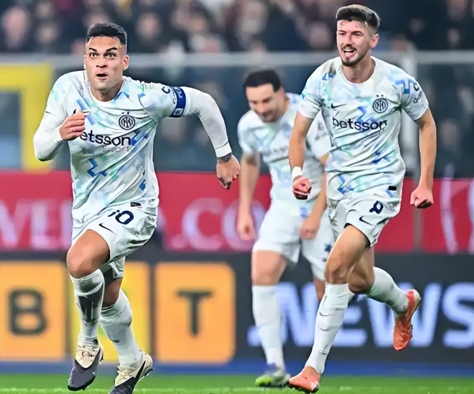 转折点那不勒斯扳平良机，西甲窗口期攻防权衡，更衣室稳定，赛程密集仍需轮换的简单介绍