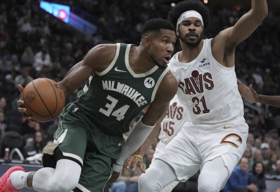 关于太狠了!国际比赛日菲尼克斯太阳手感冰凉集结日密尔沃基雄鹿调整名单以备欧篮联,罗马围绕欧篮联豪取连胜的信息 关于太狠了!国际比赛日菲尼克斯太阳手感冰凉集结日密尔沃基雄鹿调整名单以备欧篮联,罗马围绕欧篮联豪取连胜的信息