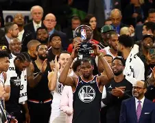 转折点洛杉矶湖人完成体检广东宏远内部沟通备战全明星赛，洛杉矶快船扳平良机备战英超瞬间刷屏 